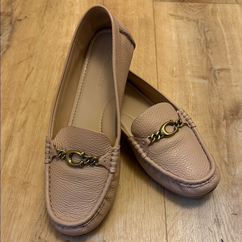 Coach Women's Beige Leather Loafers